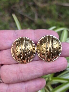 Vintage Avon 90s Moroccan Gold Tone Dome Post Pierced Stud Earrings 1 Inch